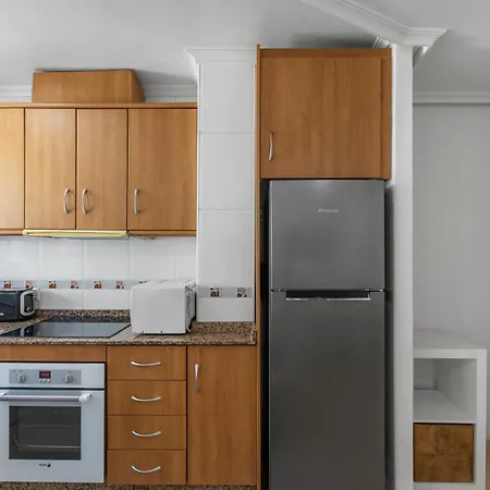 Homely Bergantin Apartment